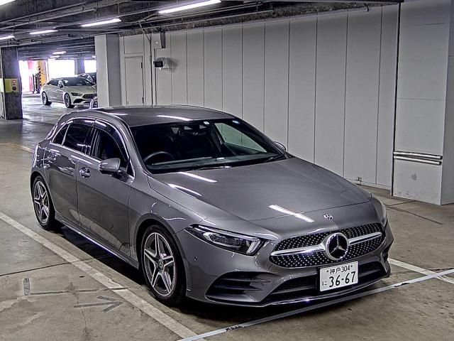 309 Mercedes benz A class 177084 2019 г. (ZIP Osaka)